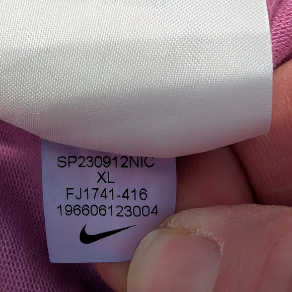 Brand New With Tags Ladies Nike Blue and Purple Oversized Fit T-Shirt Size XL - Picture 6 of 10